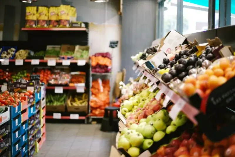 Obstladen auf Hallig Hooge.