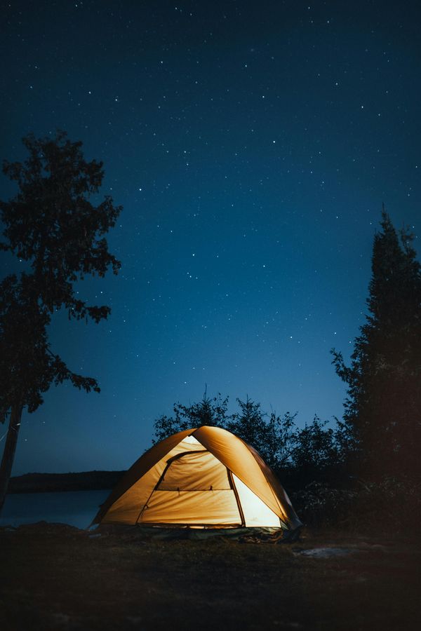 Zelt für Camping auf Gröde in der Natur.